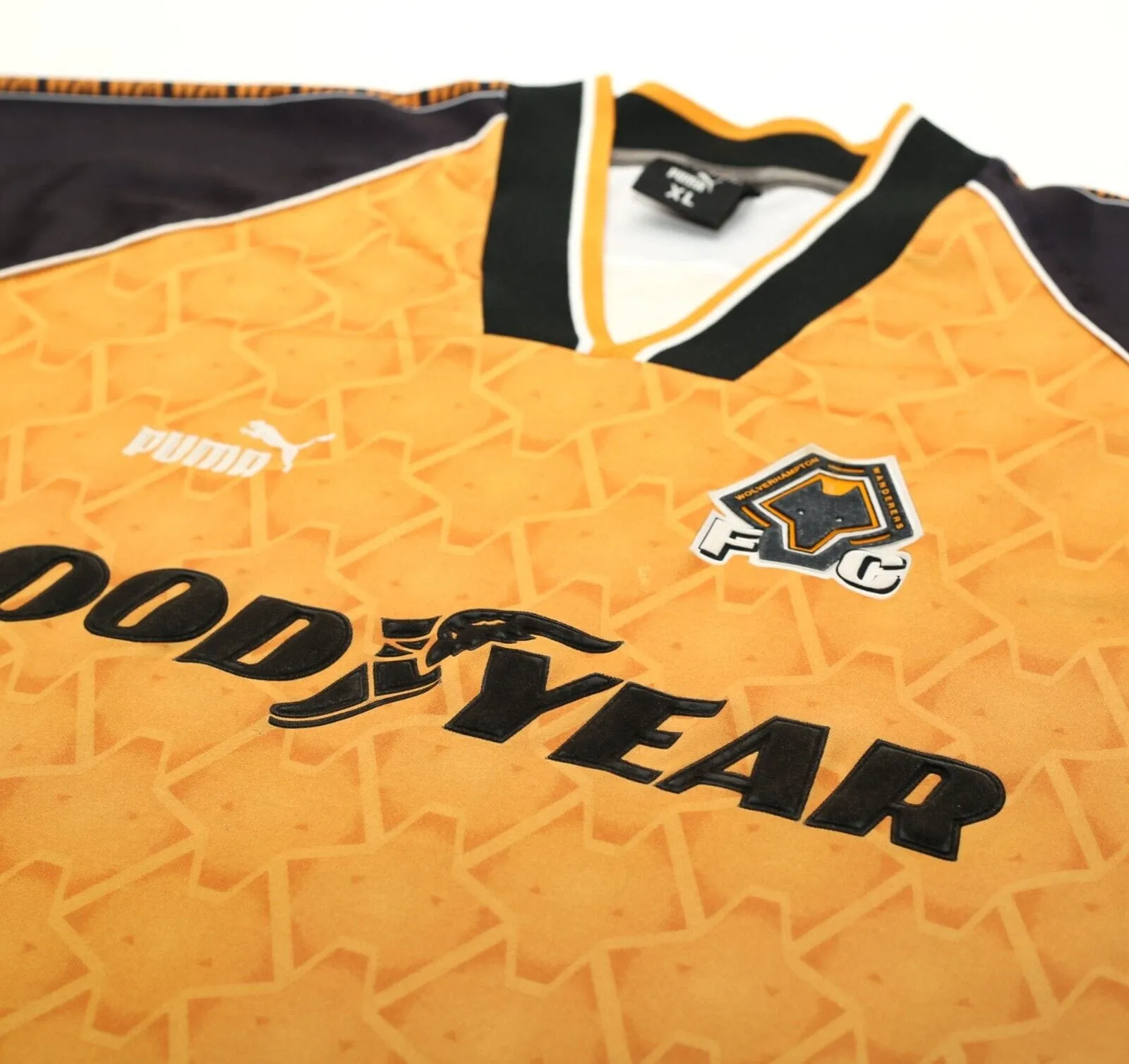 1996/98 BULL #9 Wolverhampton Wanderers PUMA Home Football Shirt (XL) Wolves