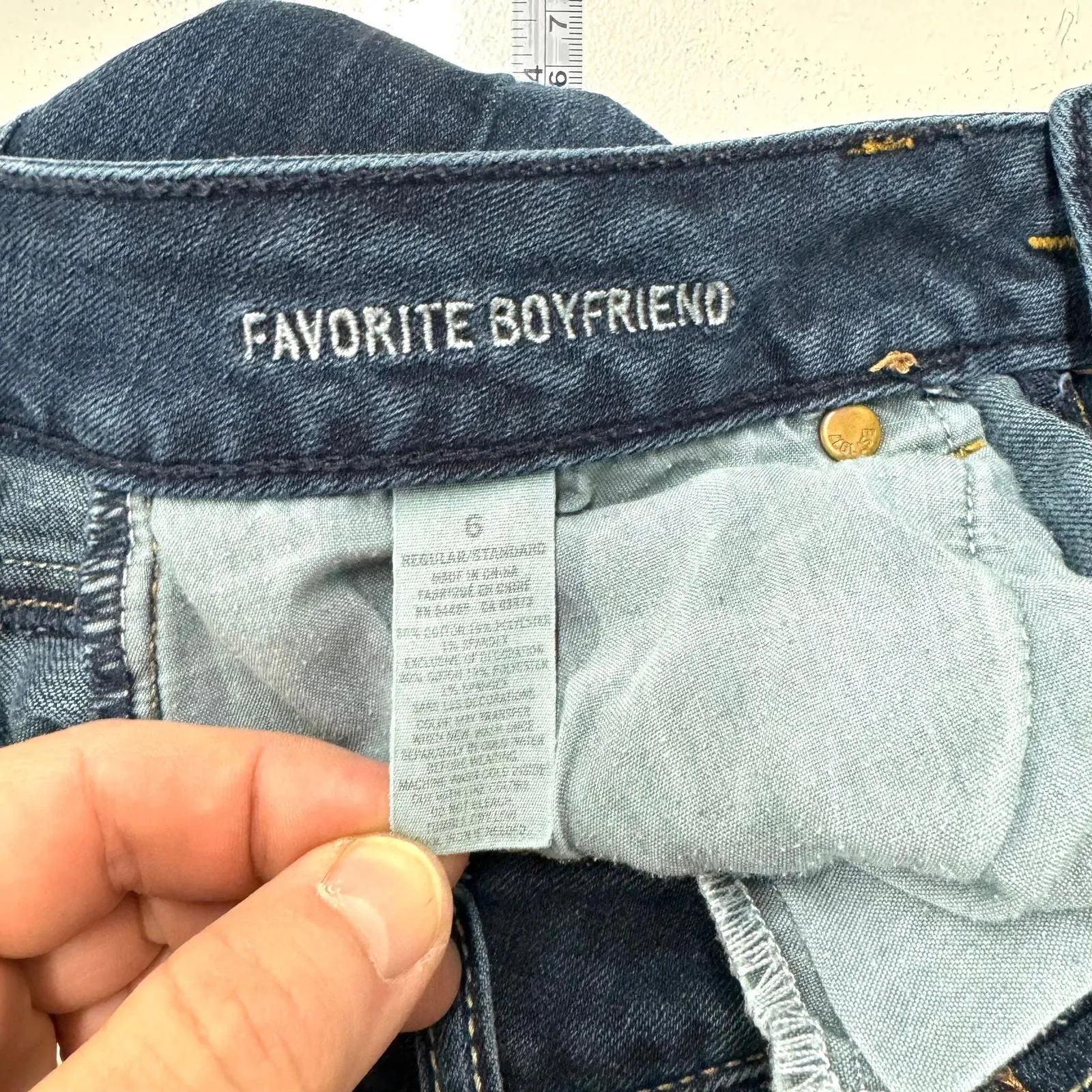 American Eagle Outfitters | Womens ‘Favorite Boyfriend’ Jeans | Color: Blue | Size: 6 | Pre-Owned