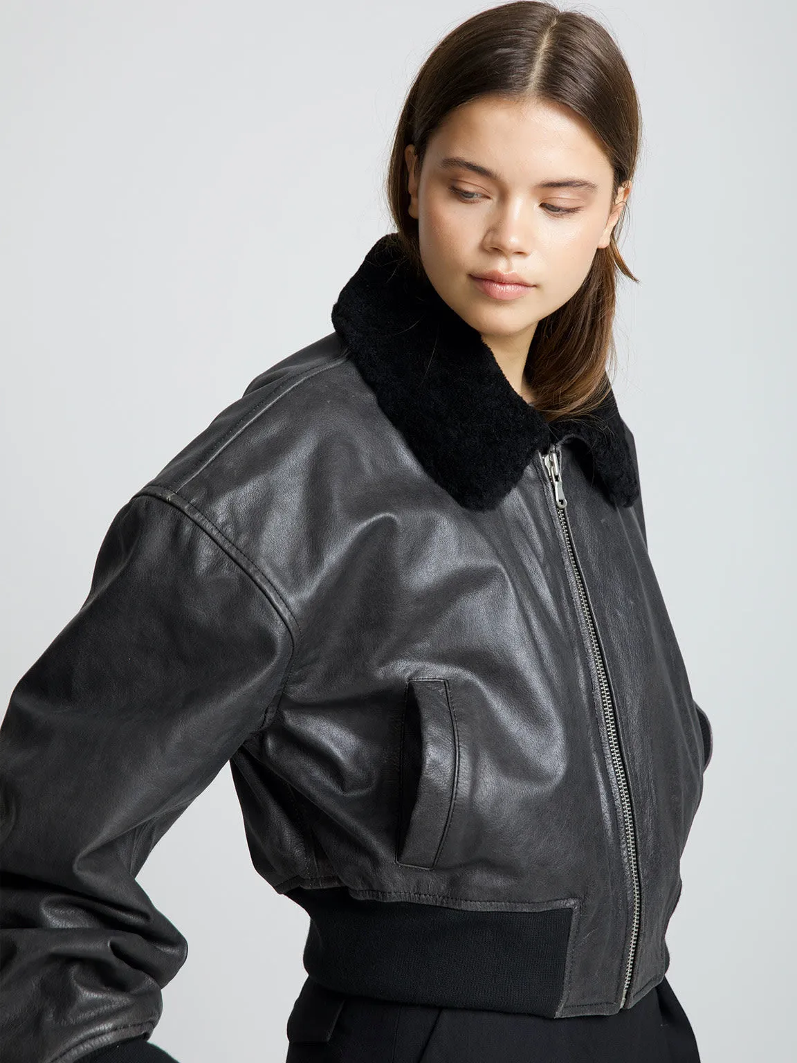 BONNIE CROPPED BOMBER - SHEARLING