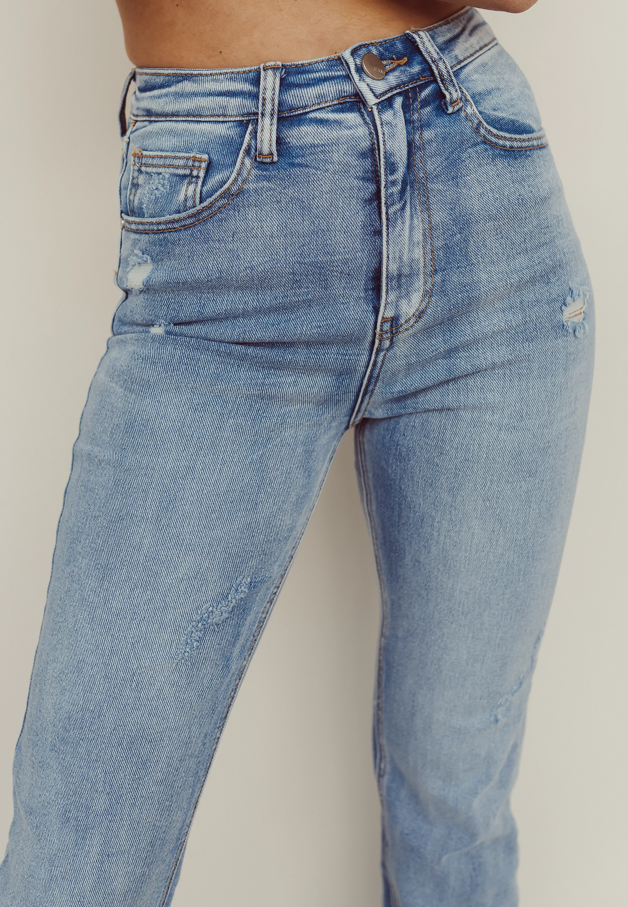 DANIELLE - Long Straight Jeans in Midwash Blue