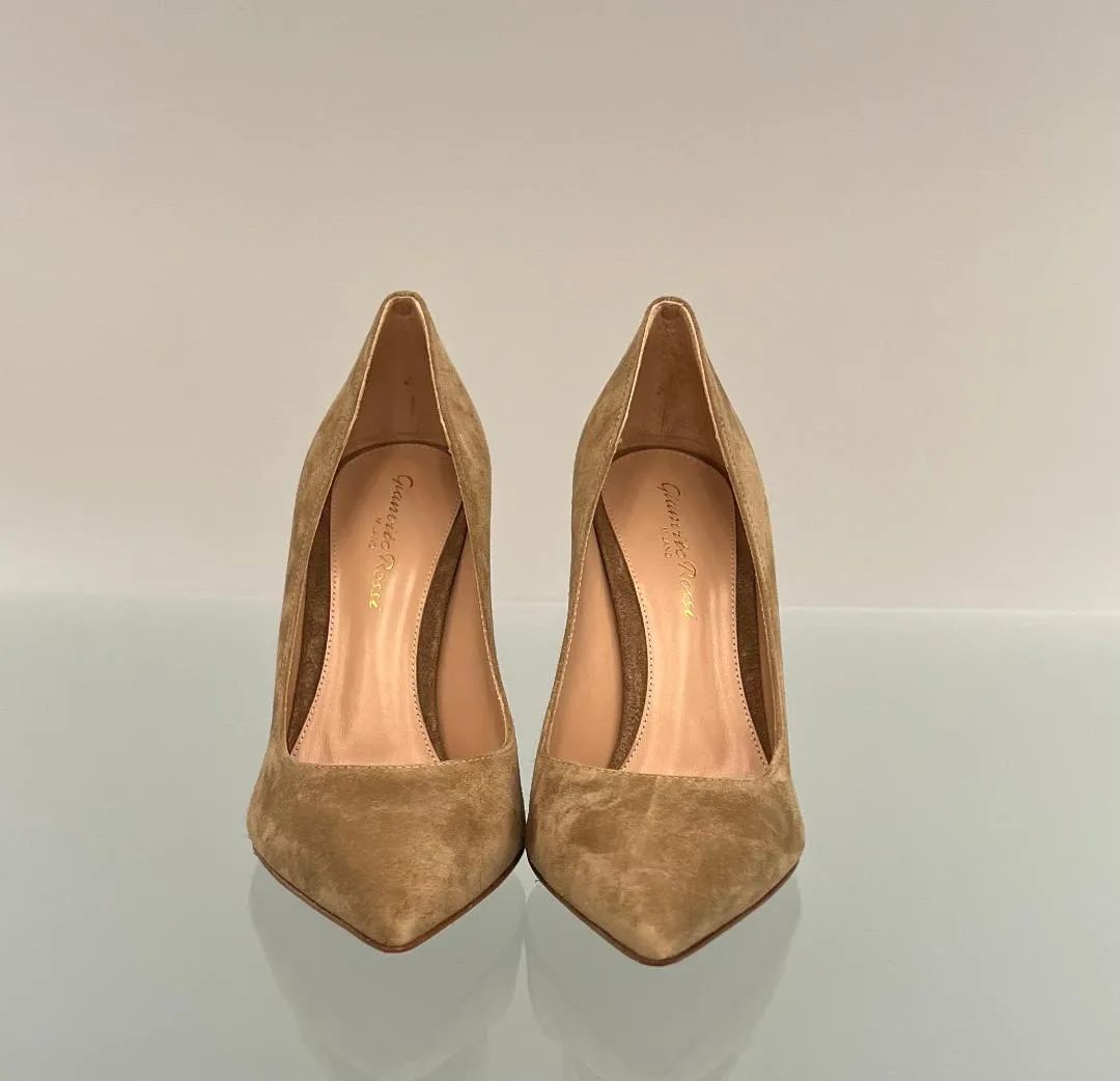 G2847015RIC Suede pump