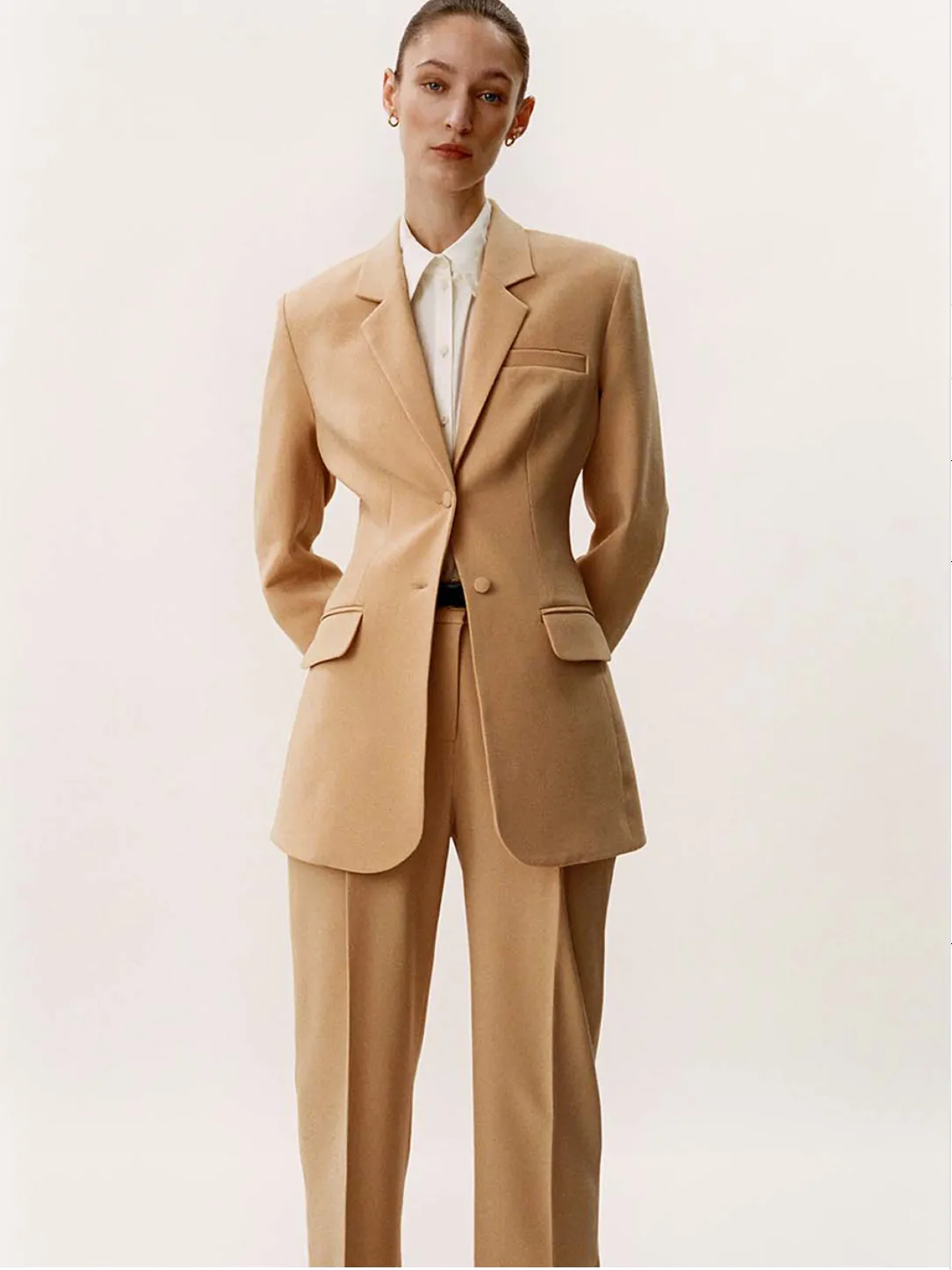 HIGH-WAISTED WOOL-MIX TROUSER "RIVER" IN SAND