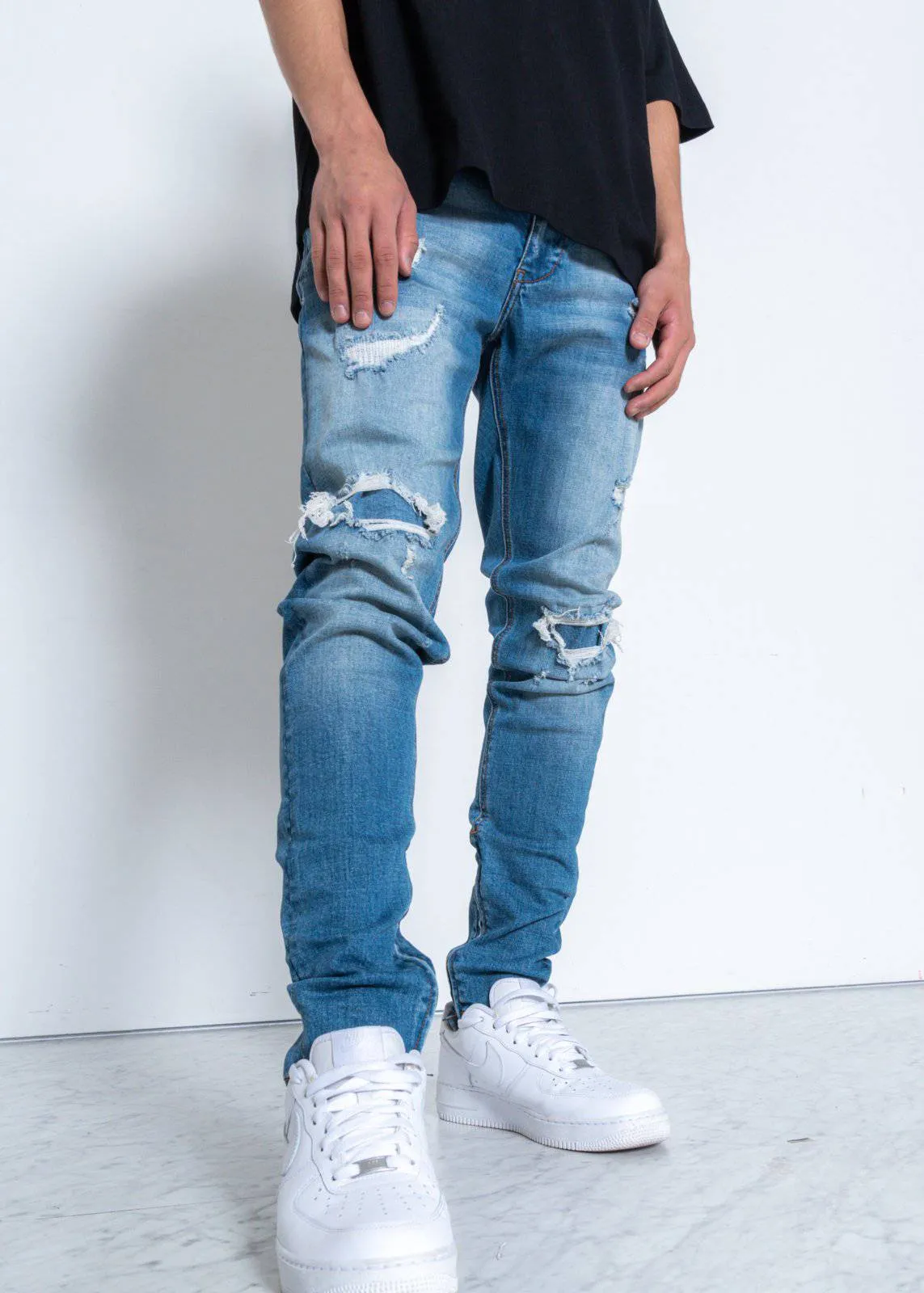 Konus Men's Rip and Repair Denim With Distress