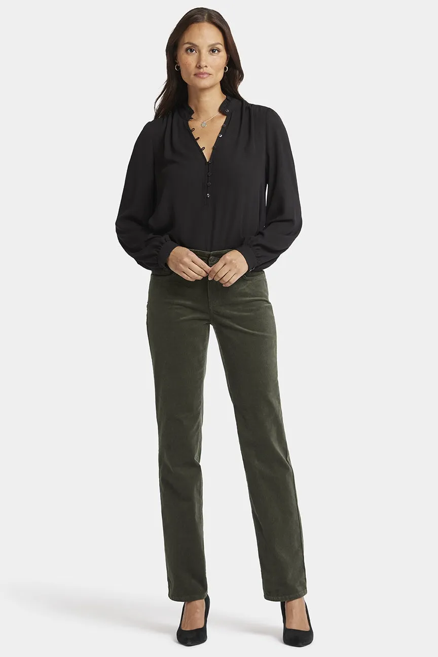 Marilyn Straight Corduroy Broek Groen | Vine Leaf